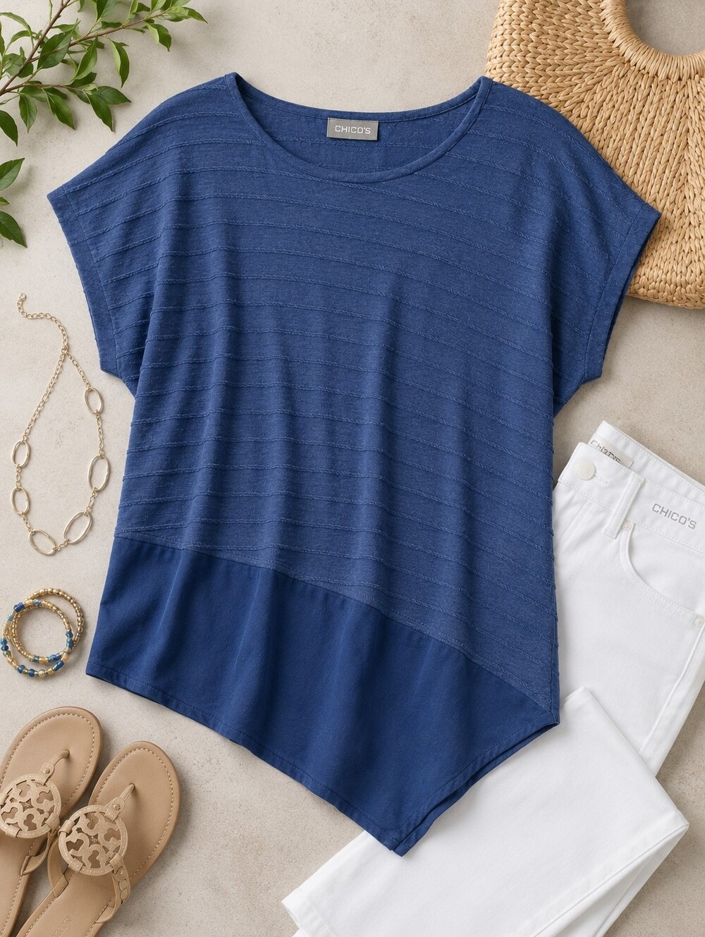 Chico’s Blue Textured Asymmetrical Hem Top T shirt Size 1 8 10 Medium